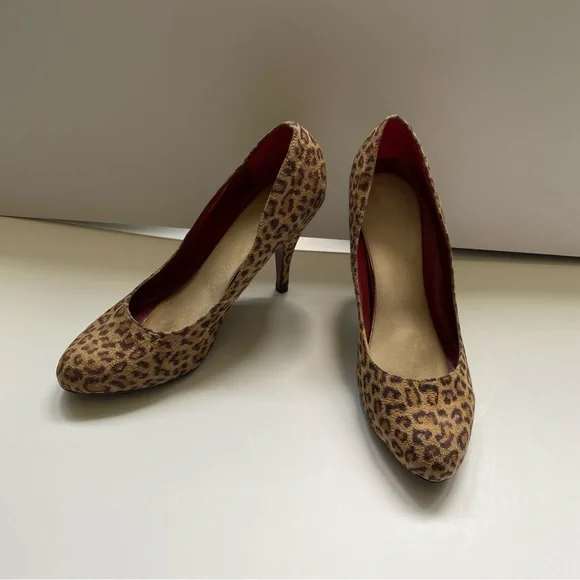 New plaid heels - Picture 3 of 6